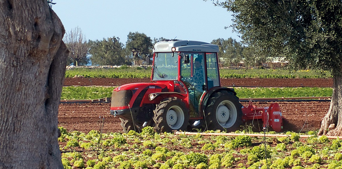 Antonio Carraro | TRG Ergit 100, a new tractor concept