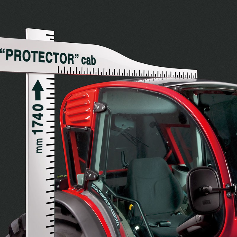 Protector es la cabina baja para el tractor compacto especializado Antonio Carraro TGF , homologado como dispositivo de protección antivuelco y con presurización categoria 4, el mejor aislamiento disponible en su categoria (protección contra polvo, vapores y aerosol)