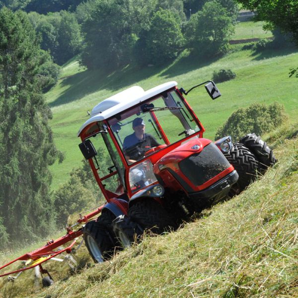 Uniflex | TTR 7600 Infinity Antonio Carraro, tracteurs: TTR 7600 Infinity, isodiamétrique rigide réversible avec transmission hydrostatique